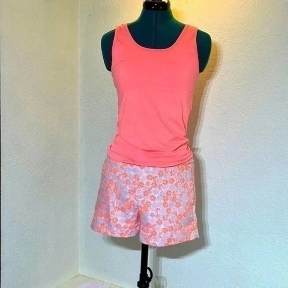 Cute tank & shorts outfit.  Tank size small, shorts size 6. - Picture 1 of 9